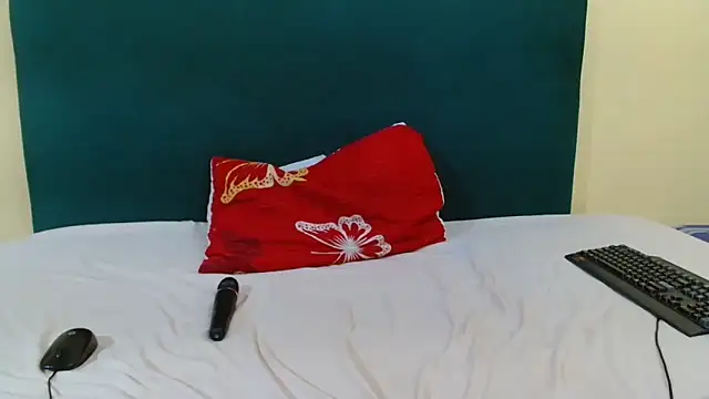 FreakyMelanin18 online show from 03/25/26, 07:13