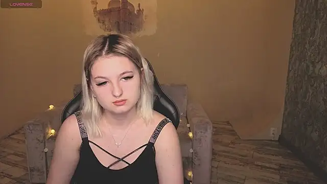 Snapshot of grase_neon chatting on 02/10/26, 08:46 grase neon online show from 02/10/26, 08:46