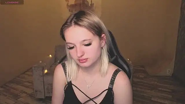 Snapshot of grase_neon chatting on 02/17/26, 08:55 grase neon online show from 02/17/26, 08:55