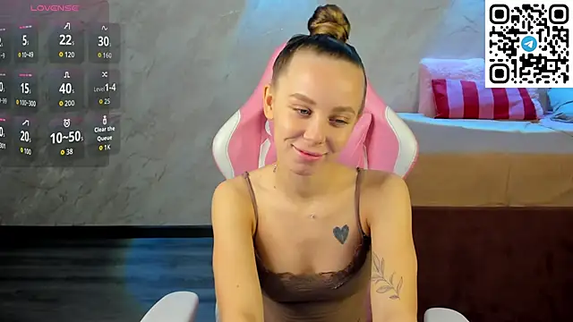 Snapshot of Tesssa_Young chatting on 02/07/26, 12:51 Tesssa Young online show from 02/07/26, 12:51