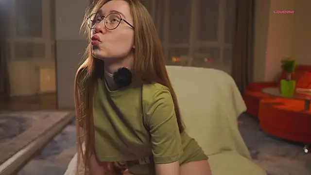 SharaNewbern online show from 03/07/26, 03:06