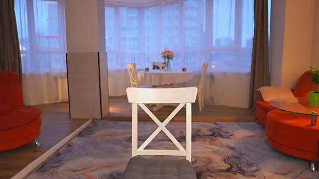 SharaNewbern online show from 04/04/26, 02:23