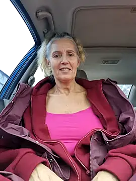 Snapshot of lukerya chatting on 11/27/25, 11:10 lukerya online show from 11/27/25, 11:10