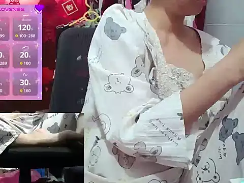 Snapshot of song_ngan chatting on 02/12/26, 02:44 song ngan online show from 02/12/26, 02:44