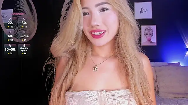 Isa cortes  online show from 05/20/26, 02:03