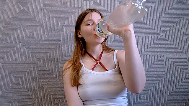 Snapshot of KateClarky chatting on 02/06/26, 01:18 KateClarky online show from 02/06/26, 01:18