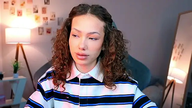 Snapshot of nexorine chatting on 02/23/26, 05:52 nexorine online show from 02/23/26, 05:52