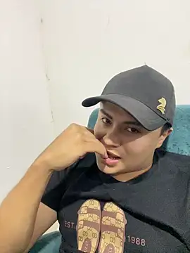 andresmahecha777 online show from 03/06/26, 12:38