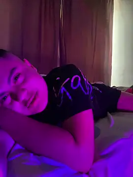 andresmahecha777 online show from 04/08/26, 10:44