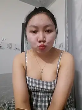 Heo xxinhxx online show from 02/15/26, 01:10