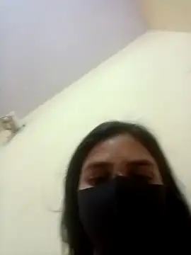 Mahira-- online show from 03/29/26, 09:33