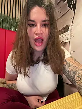 TattooGirlAlia online show from 02/08/26, 08:17