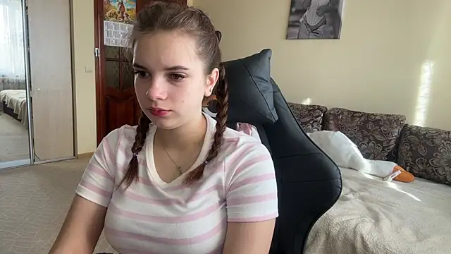 SoftIris  online show from 02/03/26, 11:59