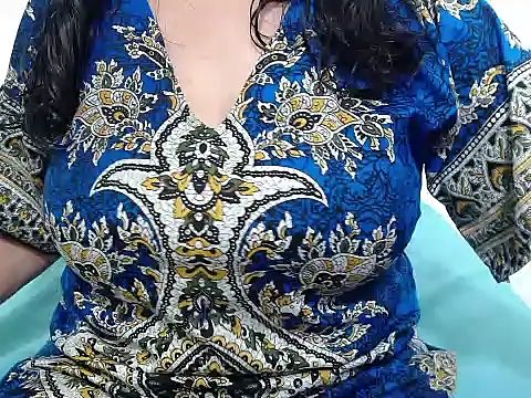 Snapshot of ElizabethMiler chatting on 02/11/26, 06:52 ElizabethMiler online show from 02/11/26, 06:52