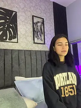 bliinkii and luka  online show from 02/17/26, 12:57