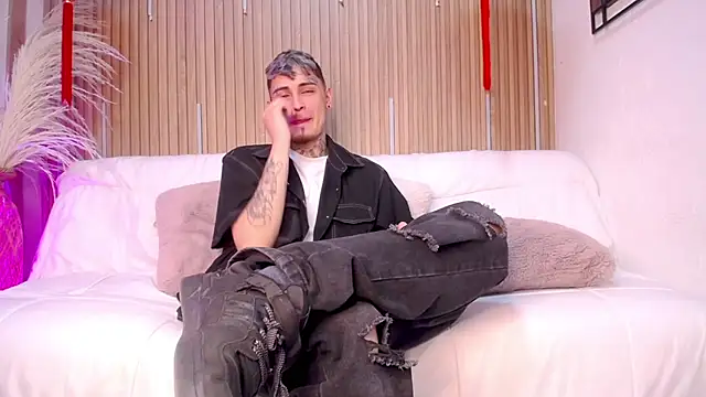 Max Hader online show from 03/02/26, 04:35