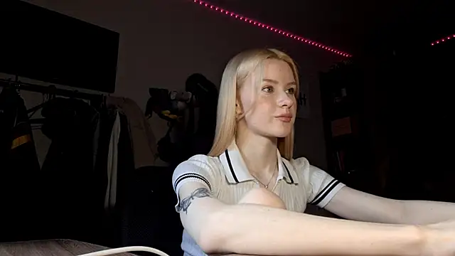 ChongTreece online show from 02/07/26, 06:21