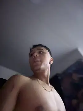 Snapshot of CreamKingg chatting on 02/01/26, 03:05 CreamKingg online show from 02/01/26, 03:05