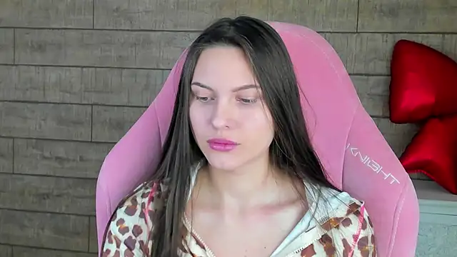 Snapshot of AliceVersal chatting on 02/26/26, 04:34 AliceVersal online show from 02/26/26, 04:34