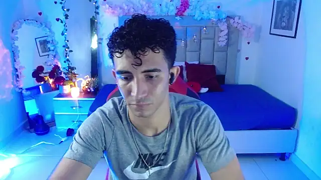 Caius fox online show from 04/07/26, 11:23