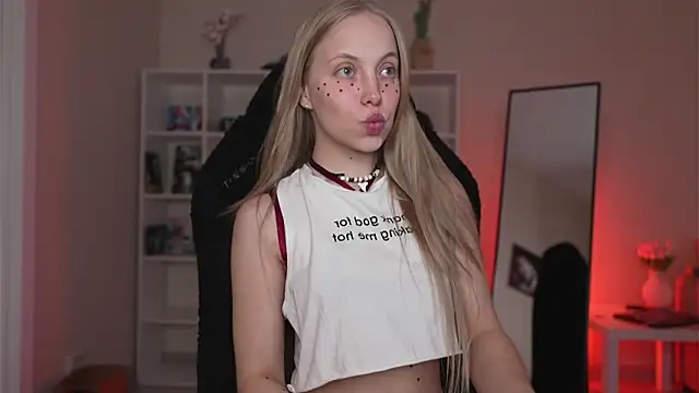 Snapshot of Appr0ved_ chatting on 02/14/26, 03:12 Appr0ved online show from 02/14/26, 03:12