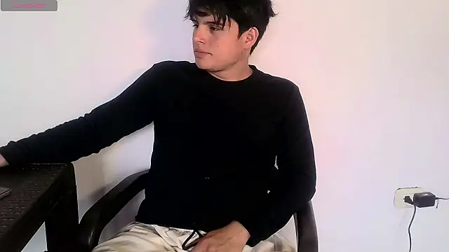 Snapshot of luisk200 chatting on 02/24/26, 01:56 luisk200 online show from 02/24/26, 01:56