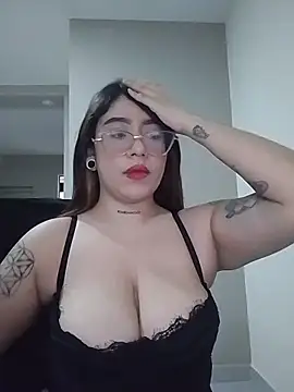 Helll girll online show from 03/04/26, 04:42