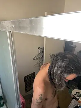 DaddyScorpio78 online show from 04/15/26, 08:31