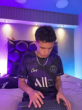 Dominik Souza online show from 04/18/26, 07:07