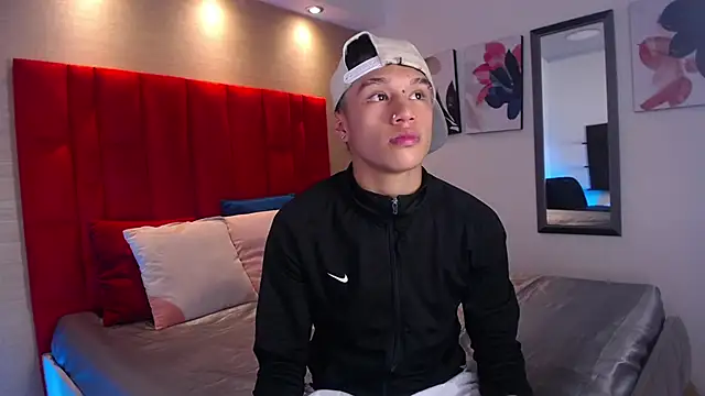 Dominik Souza online show from 03/07/26, 06:02