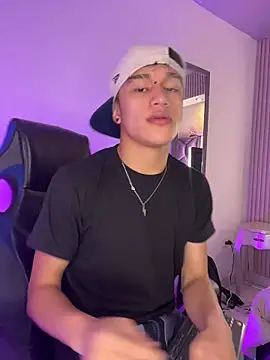 Dominik Souza online show from 04/17/26, 08:22