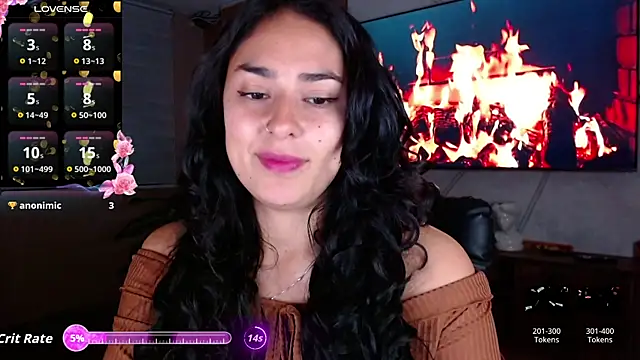 Snapshot of Iris_colette chatting on 07/06/26, 11:51 Iris colette online show from 07/06/26, 11:51