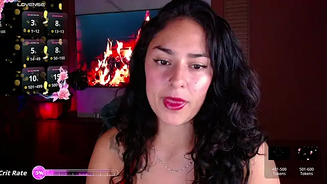 Snapshot of Iris_colette chatting on 07/14/26, 11:44 Iris colette online show from 07/14/26, 11:44