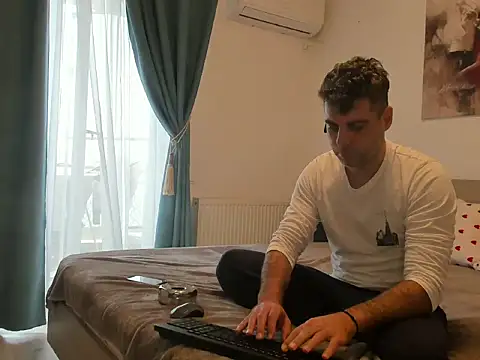 Snapshot of rickysun chatting on 02/12/26, 11:10 rickysun online show from 02/12/26, 11:10