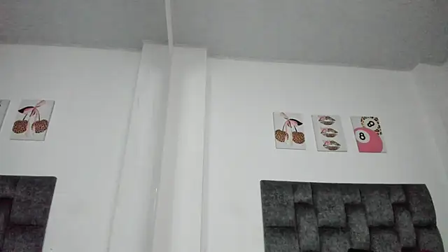 Snapshot of Isabella_Moon9 chatting on 06/03/26, 11:33 Isabella Moon9 online show from 06/03/26, 11:33