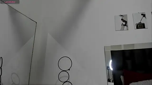 Snapshot of Isabella_Moon9 chatting on 07/12/26, 11:11 Isabella Moon9 online show from 07/12/26, 11:11