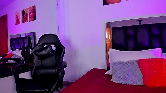 Isabella Moon9 online show from 02/09/26, 11:41