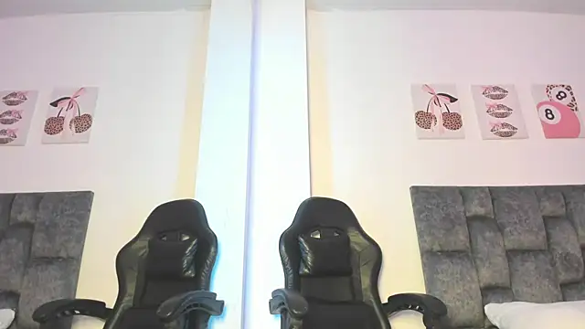Isabella Moon9 online show from 05/11/26, 11:11