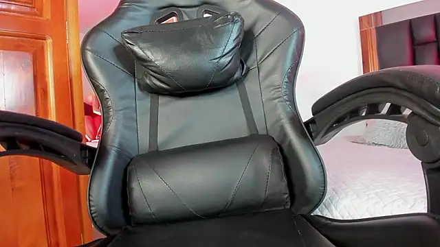 Isabella Moon9 online show from 02/20/26, 12:18