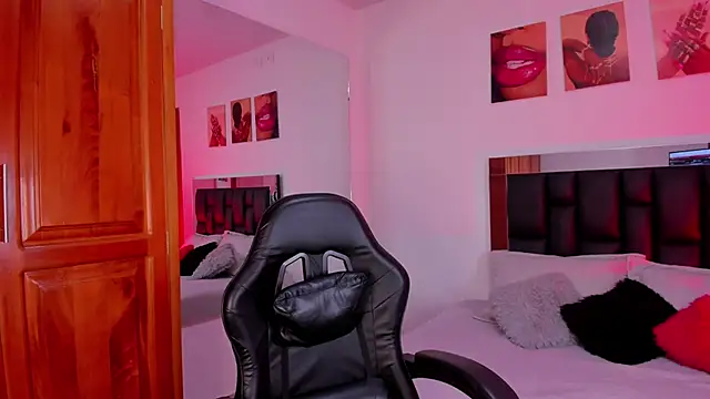 Isabella Moon9 online show from 02/19/26, 11:40