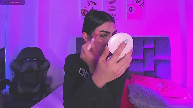 Isabella Moon9 online show from 04/28/26, 12:20