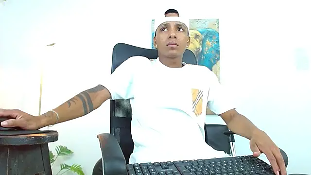 ostinn18 online show from 03/02/26, 02:13