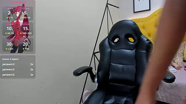 Tiara Latina online show from 03/07/26, 11:43