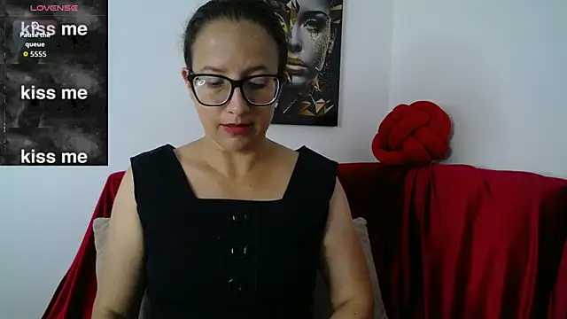 Snapshot of sara_marrisson chatting on 05/29/26, 08:48 sara marrisson online show from 05/29/26, 08:48
