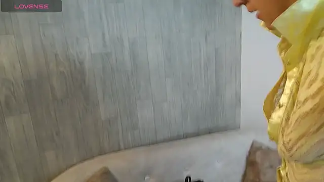 sara marrisson online show from 04/10/26, 10:06