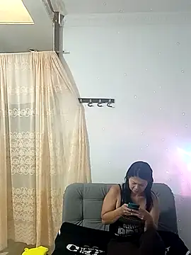 Snapshot of AfroditaX23 chatting on 04/14/26, 08:58 AfroditaX23 online show from 04/14/26, 08:58