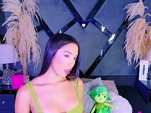 KylieWhitee online show from 03/16/26, 01:37