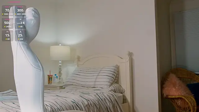 Snapshot of naughtytilly chatting on 12/29/24, 06:45 naughtytilly online show from 12/29/24, 06:45