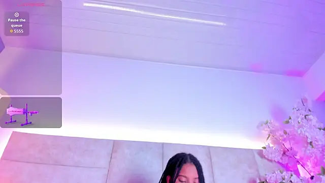 IsabelaRoman online show from 04/09/26, 08:26