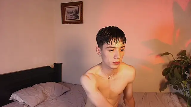 Snapshot of slowburnmystic chatting on 05/26/26, 09:57 slowburnmystic online show from 05/26/26, 09:57